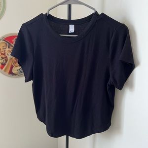 Old Navy. Short-Sleeve UltraLite Cropped Rib-Knit T-Shirt. Black. Size L.